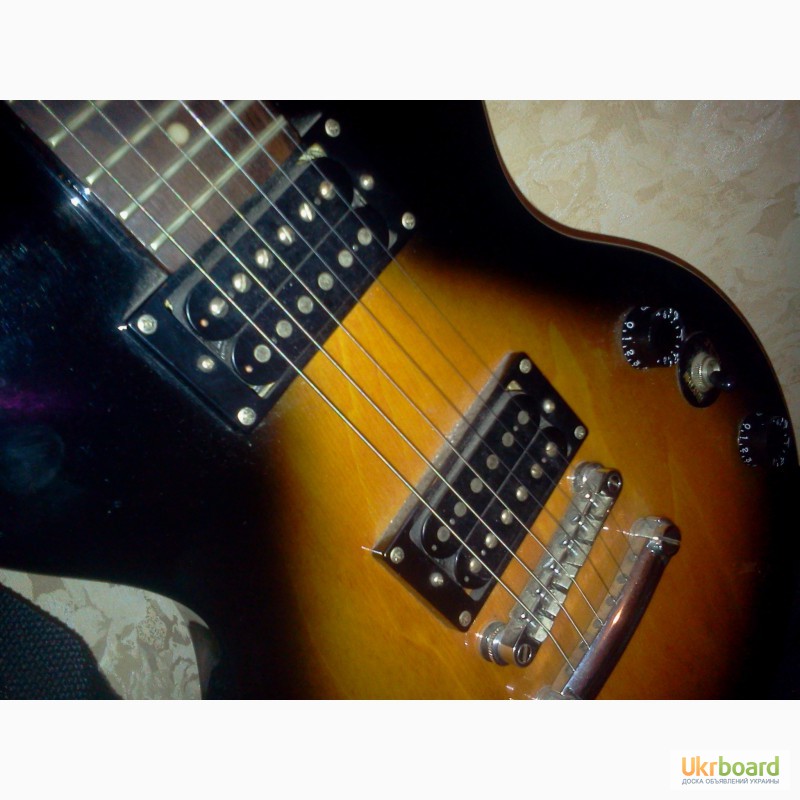Фото 3. Продам электро-гитару Epiphone Gibson Special model б/у -4000гр
