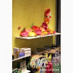 Декор цветами из бумаги витрины магазина, салона, кафе, бумажные цветы торговый зал