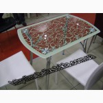 Недорогие модели качественных стеклянных столов