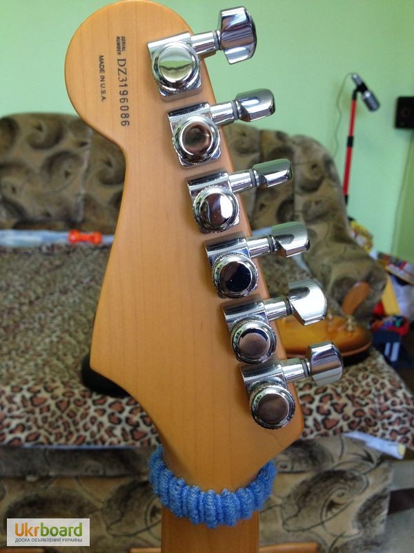 Фото 6. Продам Fender American Deluxe V-neck Stratocaster 2003
