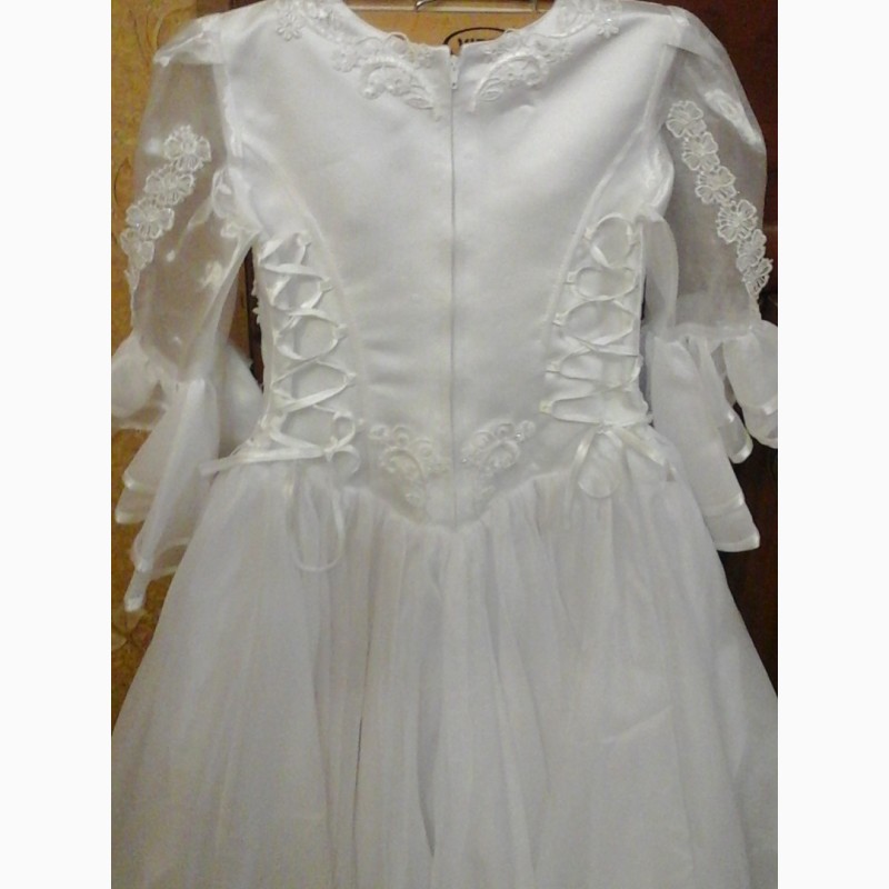 Фото 5. Белое нарядное платье для девочки, 134-140