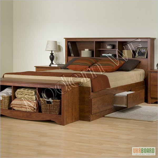 Фото 2. Двухспальная кровать Марко из натурального дерева