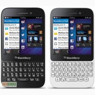 Сенсорный смартфон BlackBerry Q5 White с qwerty-клавиатурой