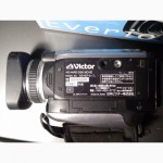 Продам б/у видеокамеру JVC Everio GZ-HD7