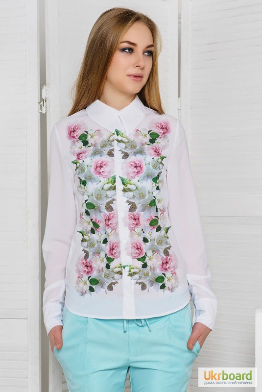 Фото 3. Блузка с цветочным принтом