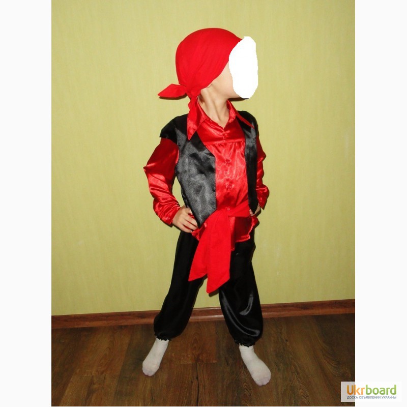 Фото 4. Карнавальный костюм Цыгана, Пирата, Снегирь на 4-6 лет