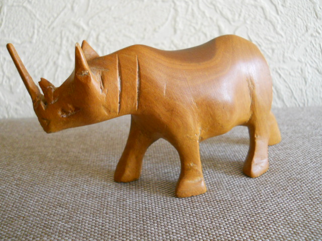 Фото 9. Носорог из дерева в отличном состоянии