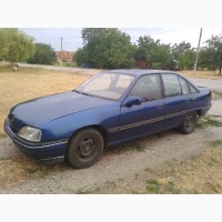 Продам авто марки Opel omega a, синего цвета