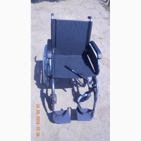 Продам срочно) Кресло инвалидное универсальное Breezy 300