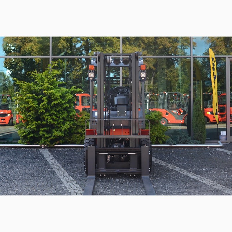 Фото 5. Дизельний вилковий навантажувач Lonking FD20Т, мачта 4 м, гідравліча коробка передач