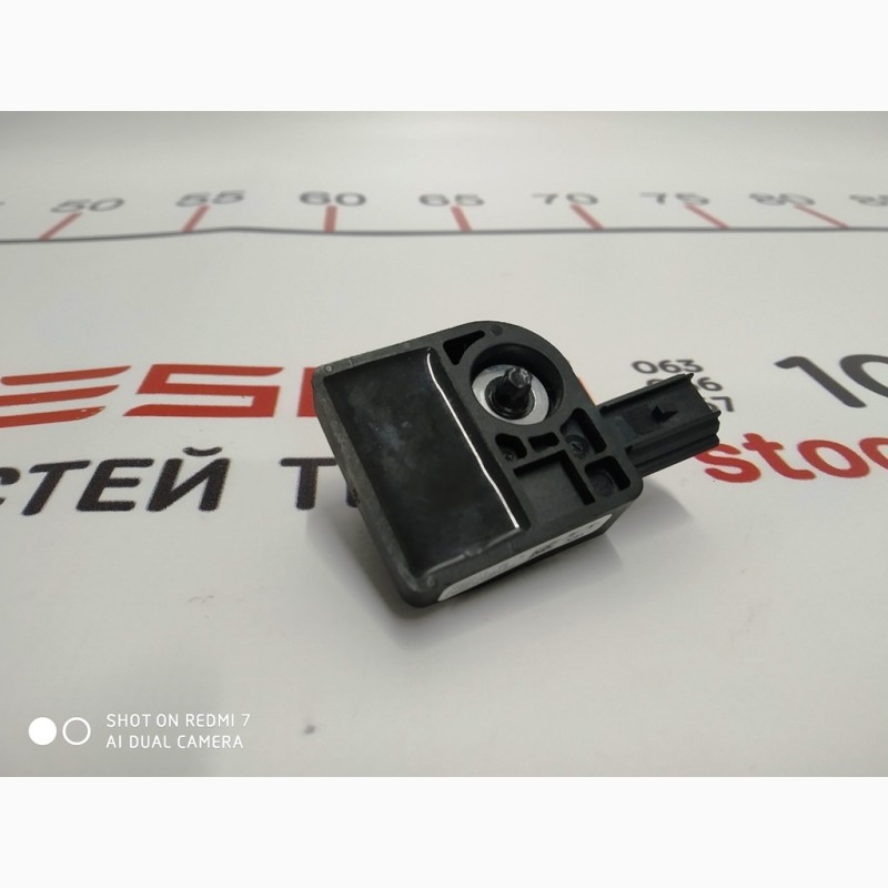 Фото 3. Датчик удара Airbag передний боковой Tesla model S, model S REST 1005274-00