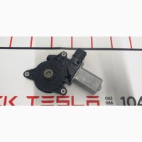Мотор привода люка левый Tesla model S, model S REST 6008620-00-B 6008620-0