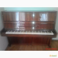 Продам пианино Украина в хорошем состоянии