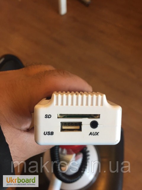 Фото 3. Мегафон с аккумулятором и USB входом 50ват