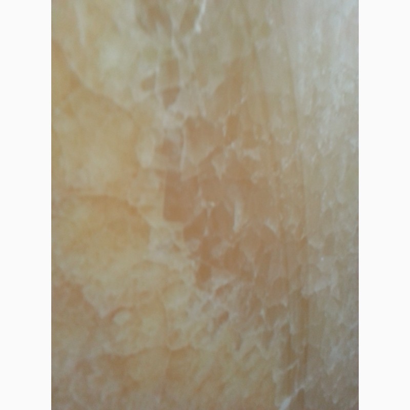 Фото 2. Фальш-стены и перегородки из оникса и мрамора; Перила и балясины из мрамора