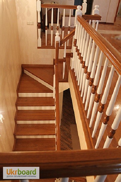 Фото 3. Изготовление деревянных лестниц на заказ