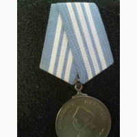 Продам медали Нахимова и Ушакова