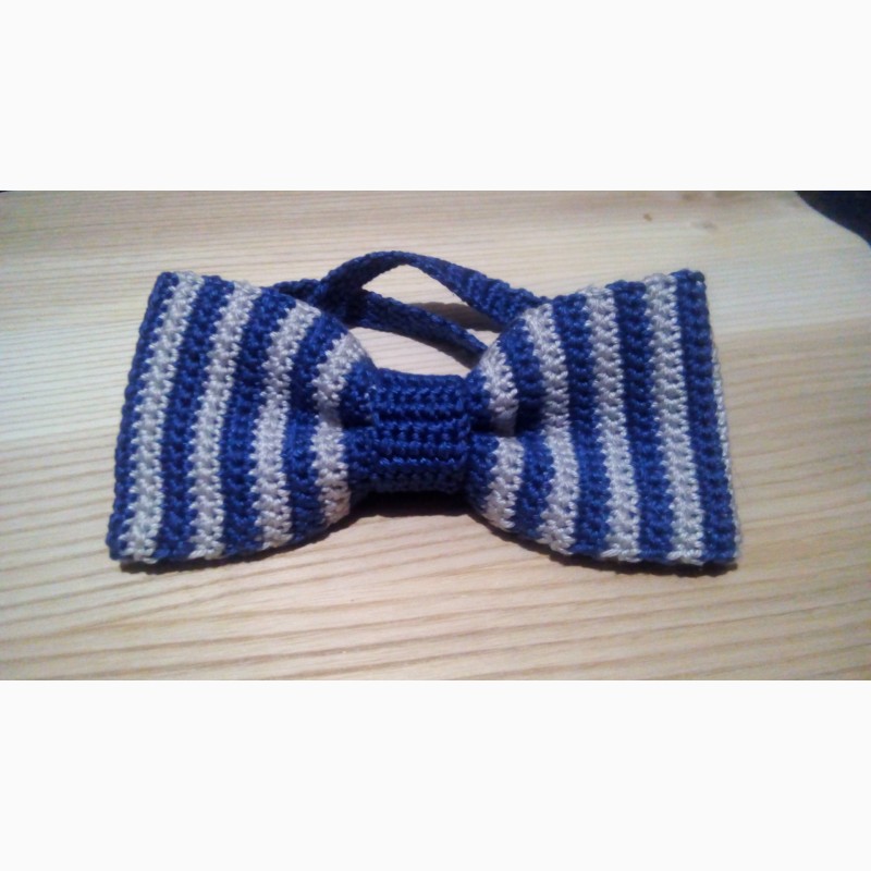 Фото 3. Вязаная бабочка галстук синяя из светло - серым