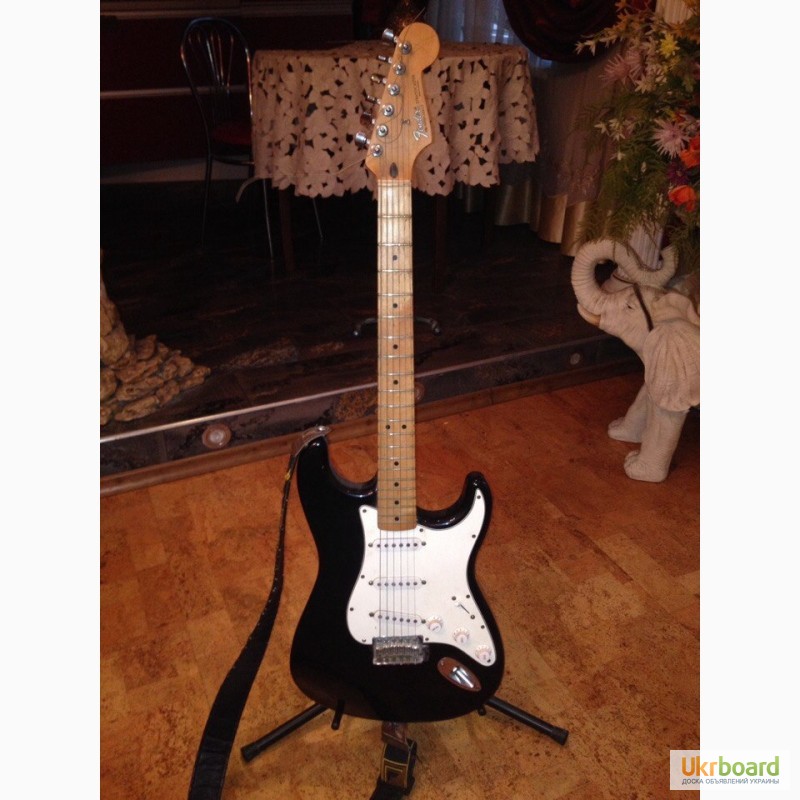 Фото 2. Продам Fender Stratocaster (made in Mexico)