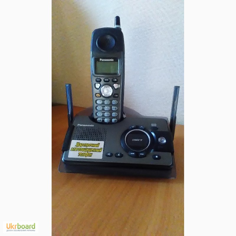 Радиотелефон Panasonic KX-TCD 297 UAT с автоответчиком