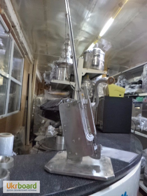 Клипсатор куттер шприц для колбасы фаршемес льдогенератор в рабочем состоянии б/у