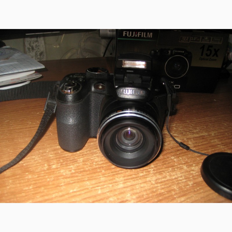 Фото 5. Фотоаппарат Fujifilm S1700 в отличном состоянии