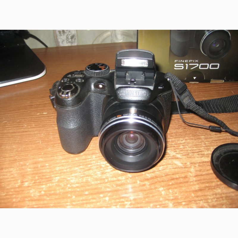 Фото 6. Фотоаппарат Fujifilm S1700 в отличном состоянии