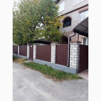 Продається 2-х поверховий будинок в м. Новоград-Волинський
