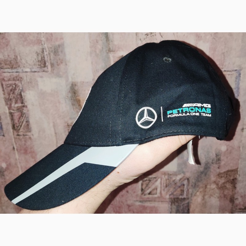Фото 4. Бейсболка Mercedes- Benz AMG Petronas Formula One Team