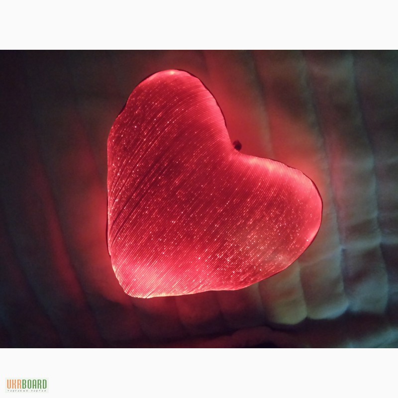 Фото 4. Светящаяся подушка в виде Сердца