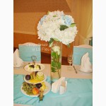 Украшение свадебного зала цветами и декором