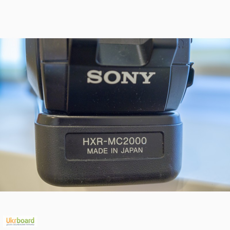 Фото 4. Профессиональная видеокамера Sony HXR-MC2000