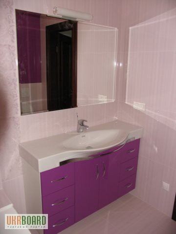 Фото 3. Влагостойкая мебель для ванных комнат