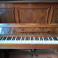 Продам німецьке піаніно