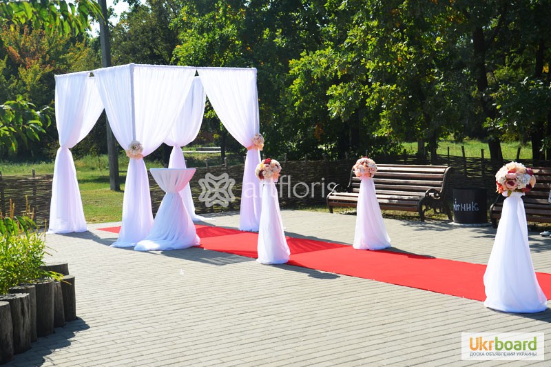 Свадебные украшения, декор зала и выездной церемонии.