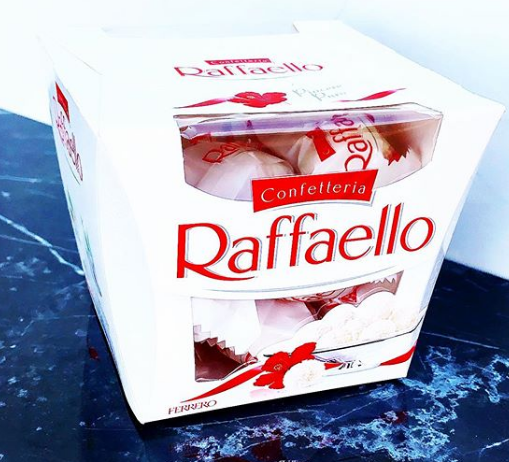 Фото 2. Коробка конфет от Ferrero Raffaello классическая 0, 150 грамм Германия Конфеты Ferrero