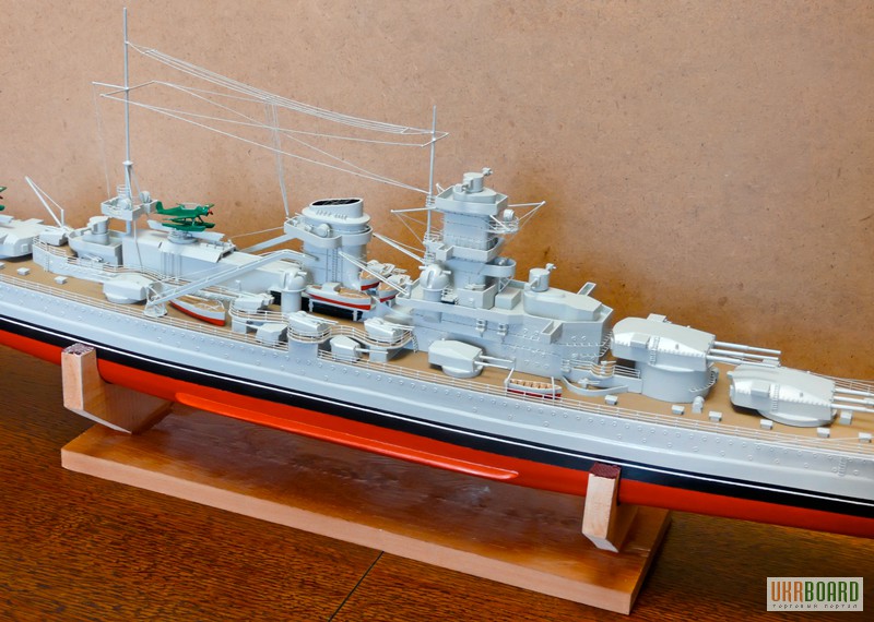 Фото 3. Стендовая модель ручной работы германского корабля линкора Scharnhorst