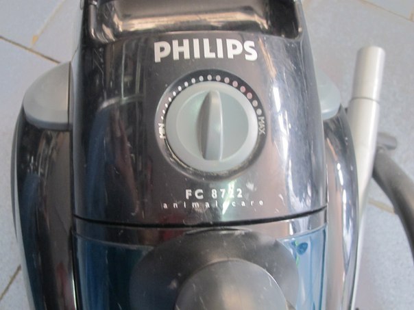 Продам пылесос Philips FC8722