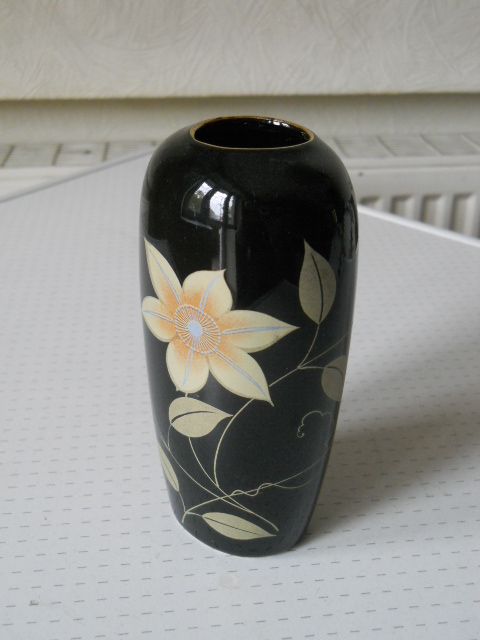 Фото 7. Японская кобальтовая миниатюрная ваза для цветов “Kutani