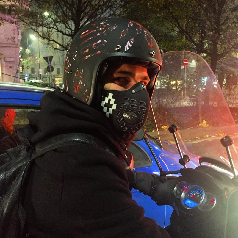 Фото 7. Лучшая защитная маска Respro от выхлопных газов и смога под шлем для мотоциклистов