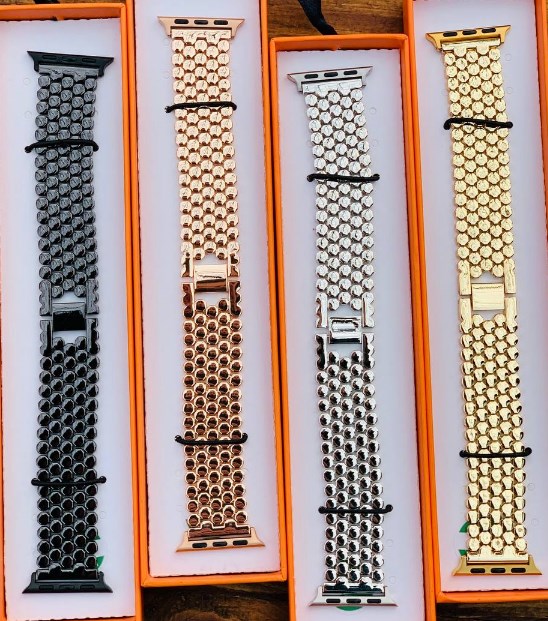 Фото 3. Ремешок пако рабанне Paco Rabanne для Apple Watch 38/42mm Ремешки Apple Watch пако рабанне