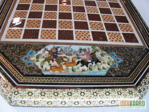 Фото 2. Иранские шахматы ручной работы