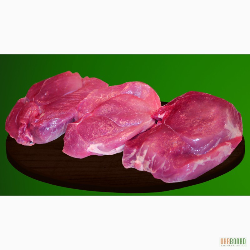 Фото 2. Охлажденное мясо птицы, свинина, говядина