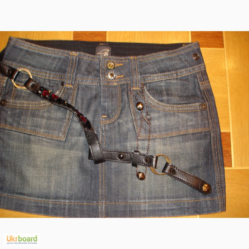 Фото 4. Новая джинсовая юбка итальянской фирмы FRACOMINA