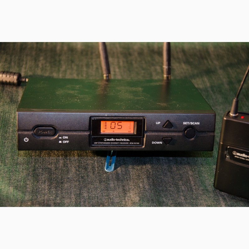 Фото 3. Радіосистема інструментальна, наголовна, петлична Audio-technica