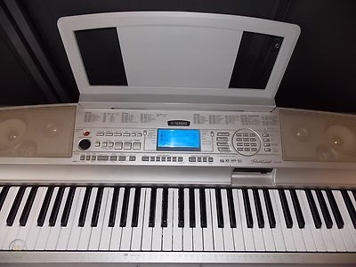 Фото 3. Yamaha Portable Grand DGX-300 – цифровое пианино-синтезатор НОВОЕ