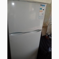 Холодильник двокамерний Атлант 160 см (Стан нового)