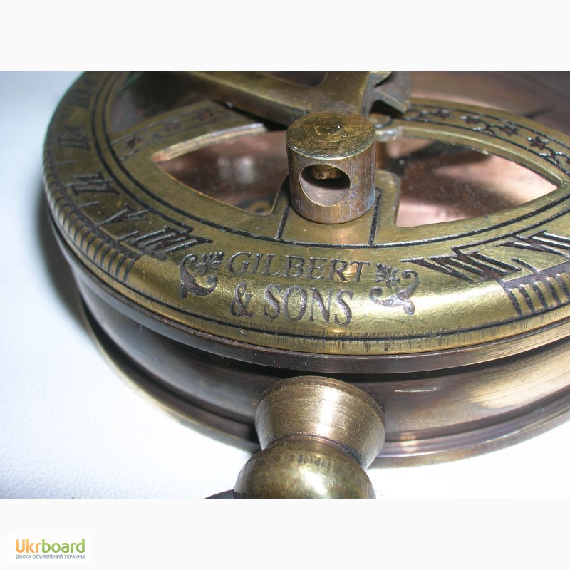 Фото 8. Карманный компас с солнечными часами Gilbert Sons