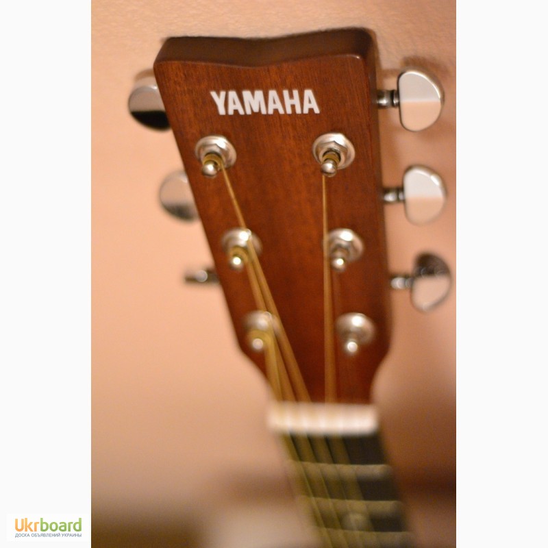 Фото 3. Акустическая гитара Yamaha f600dw