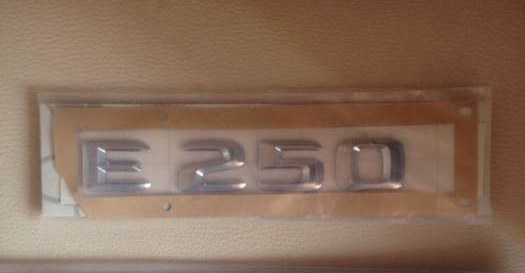 Фото 2. Надпись шильдик эмблема Mercedes E250 E-Class W212/ V212/ S212/ C207/ A207